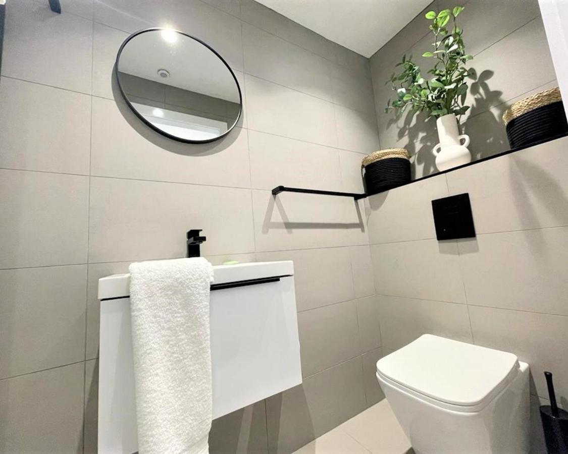 Luxury Reno'D 1 Bed Nr Bruntsfield & The Meadows Lägenhet Edinburg Exteriör bild